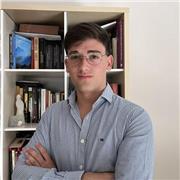 Profesor de matemáticas y física con experiencia y buenos resultados. Puedo desplazarme dentro de Granada o impartir las clases online. Estudiante de último año de Ingeniería de Telecomunicaciones.